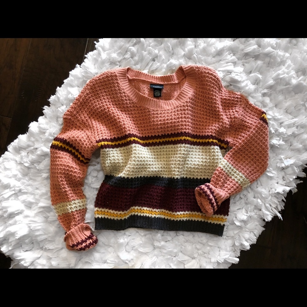 🍁NEW🍁 Rue21 Crop Sweater